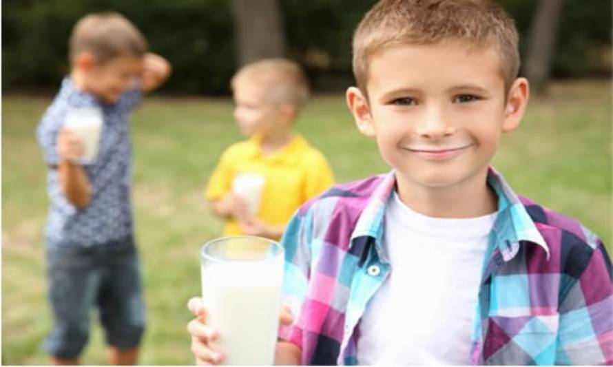 Sociedad Uruguaya de Pediatría resalta la importancia de la leche en la alimentación del niño