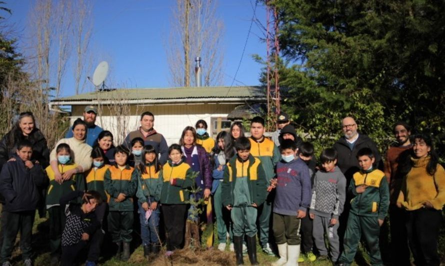 Nestlé Chile presenta programa con enfoque regenerativo para escuelas rurales de la Región de Los Lagos