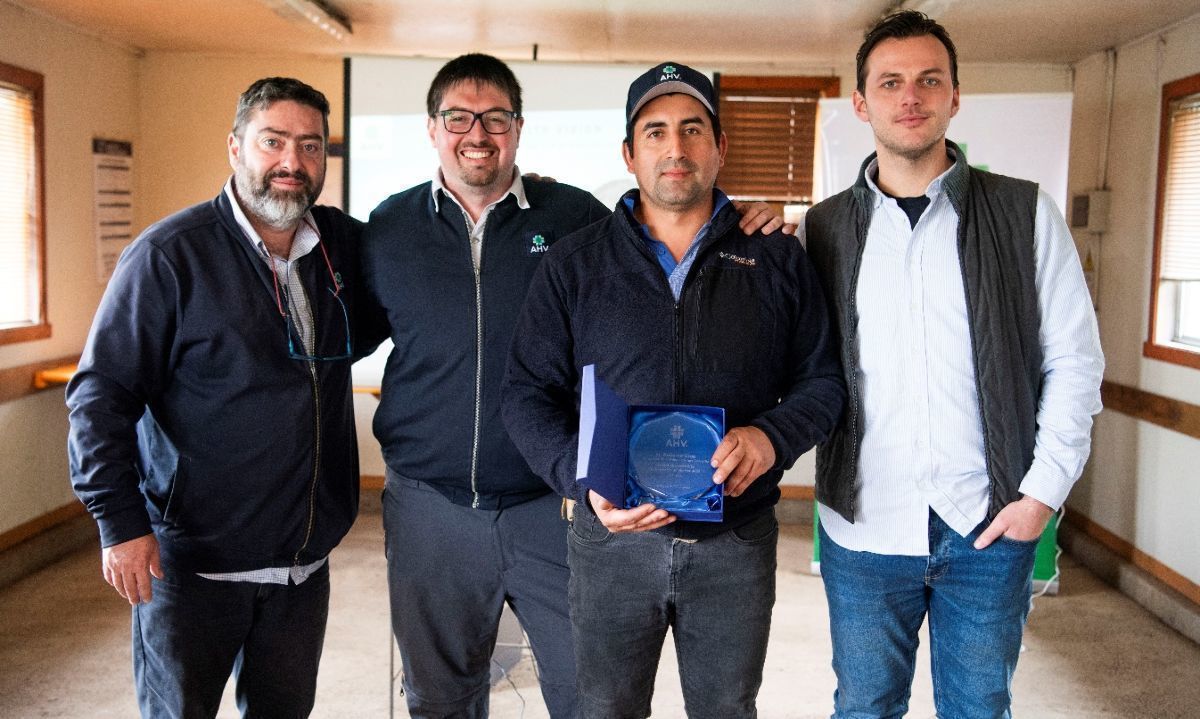 Éxito y colaboración: La visita de Jan de Rooy, CEO de AHV a Agropecuaria El Trébol 