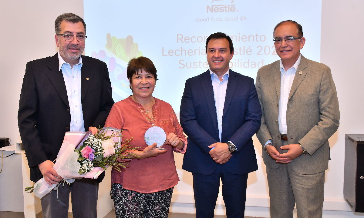 Conozca a los siete productores de leche fresca destacados sus logros en prácticas regenerativas 