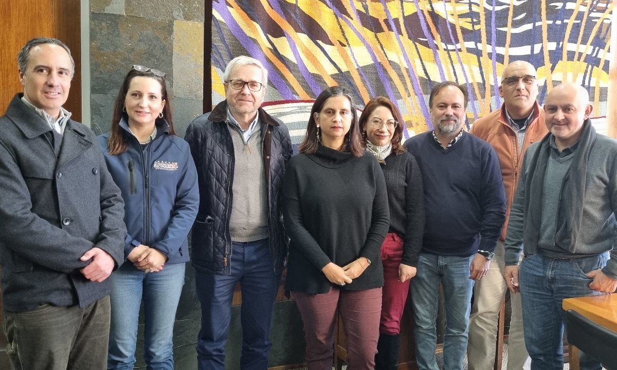 Gremios agrícolas de Los Lagos se reunieron con Subsecretaria de Agricultura para afrontar desafíos del sector