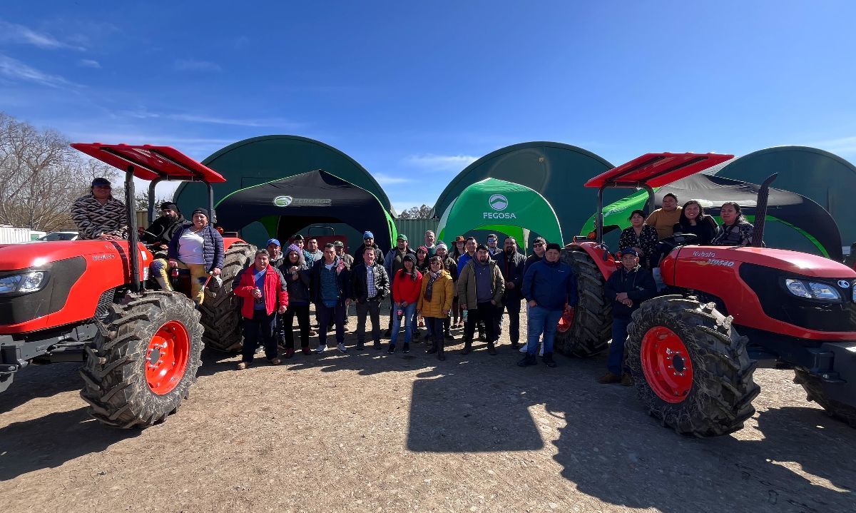 Pequeños agricultores de comunidades indígenas participaron en la segunda versión del curso de tractores  