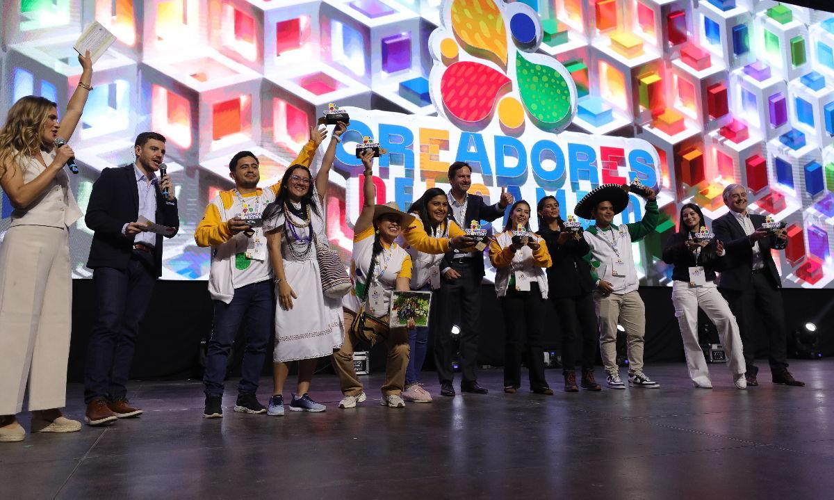 Jóvenes agricultoras fueron reconocidas en Encuentro por los Jóvenes de la Alianza del Pacífico