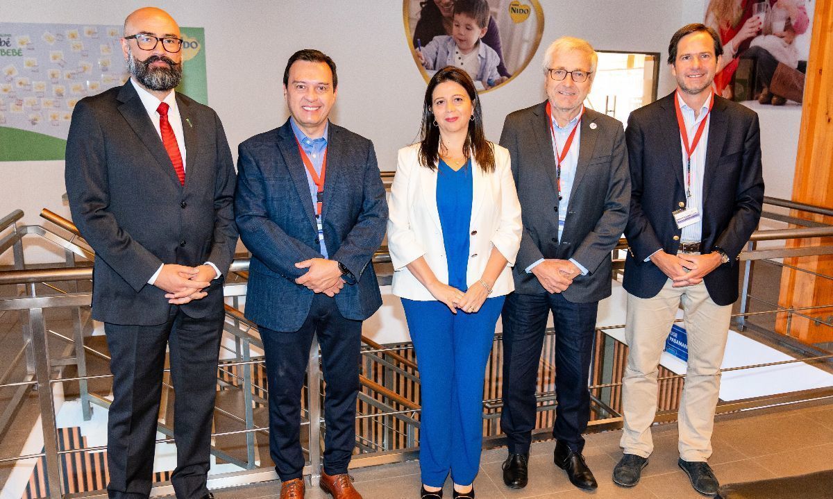 Nestlé Chile junto a sus productores lecheros logran la meta de obtener el 20% de leche con prácticas regenerativas